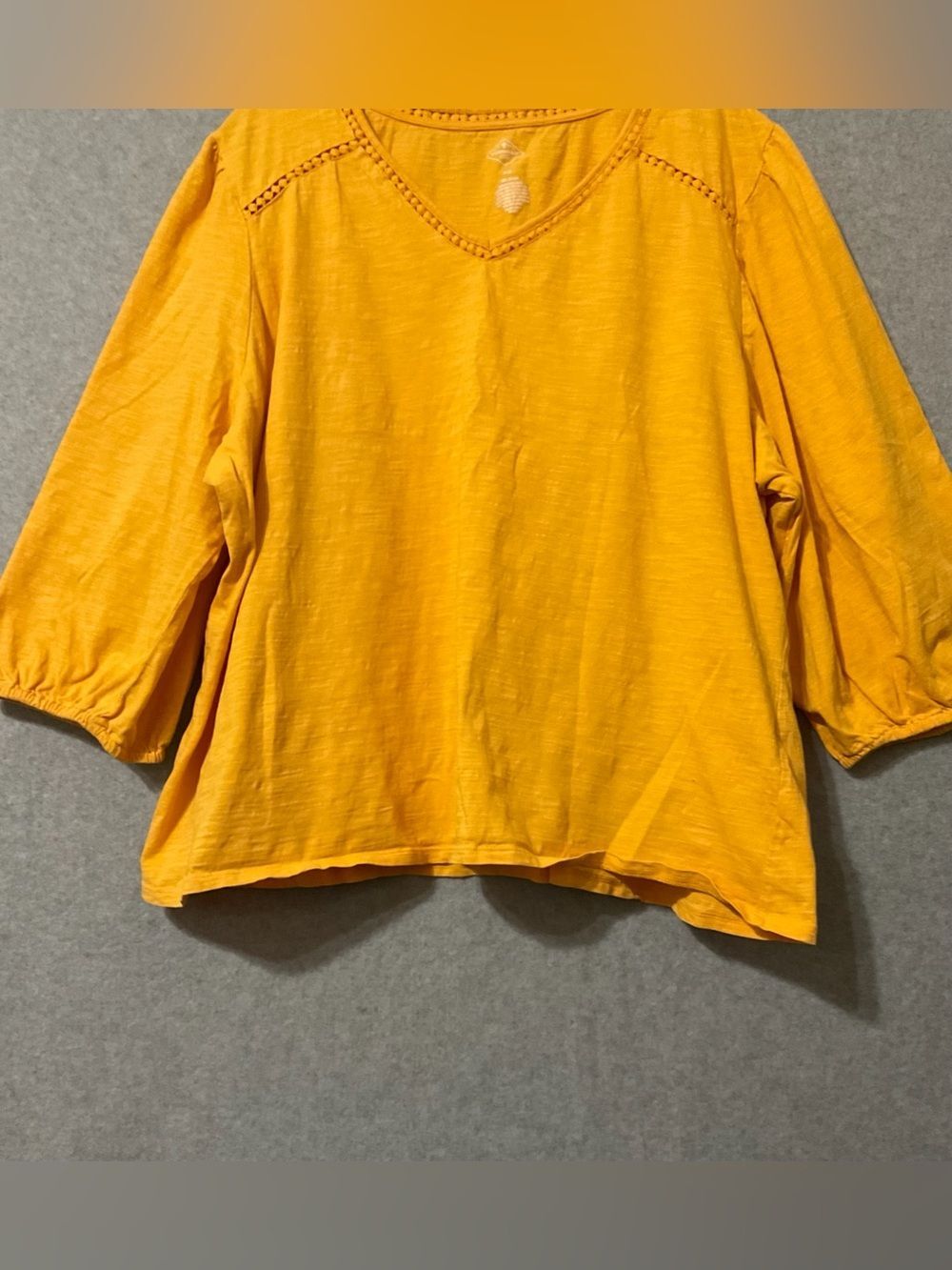 St. John's Bay Yellow V-Neck Tunic with Lace Trim Sz 2X - Picture 4 of 6